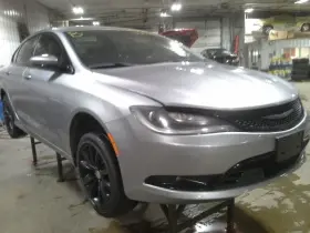 206.ch1l15 Chrysler 2015 200 Center Rear Headrest Only Black Leather #3