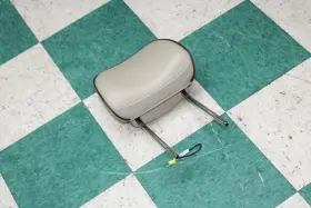 206-jeep Jeep 11-22 Grand Cherokee Overland Front Driver Or Passenger Headrest Head Rest Oem #3