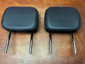 95b885901 Porsche Macan Rear Set Of Headrest Head Rest Right And Left Oem 2019 - 202